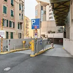 Skyline - Vista Centro E Parcheggio Gratuito Genova