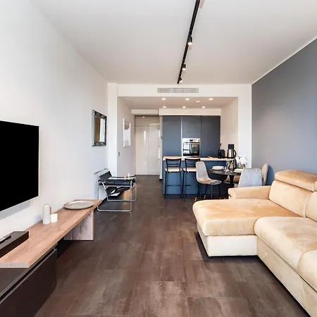 Free Parking In Luxury With View - Steps To Brignole Train Station *