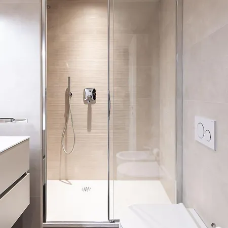 Free Parking In Luxury With View - Steps To Brignole Train Station *