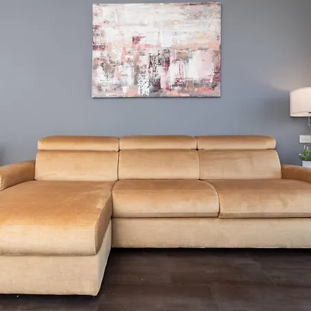 City-view, Free Parking, Near Train Station * Cenova