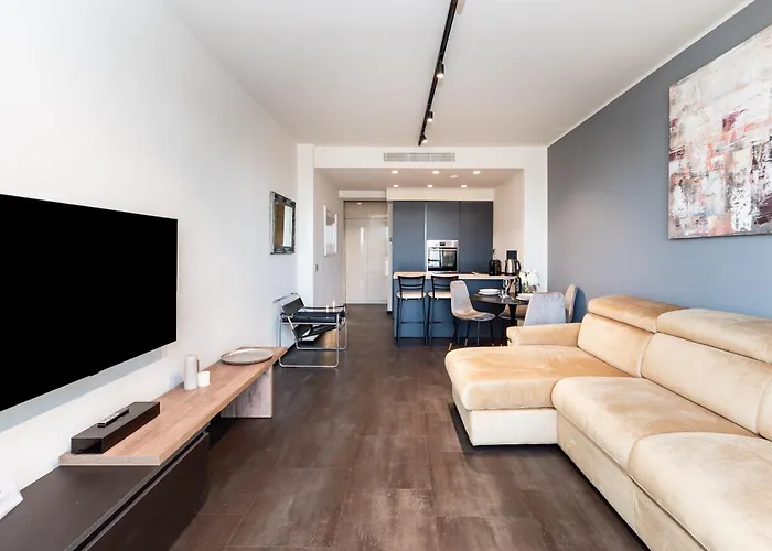 Free Parking In Luxury With View - Steps To Brignole Train Station *