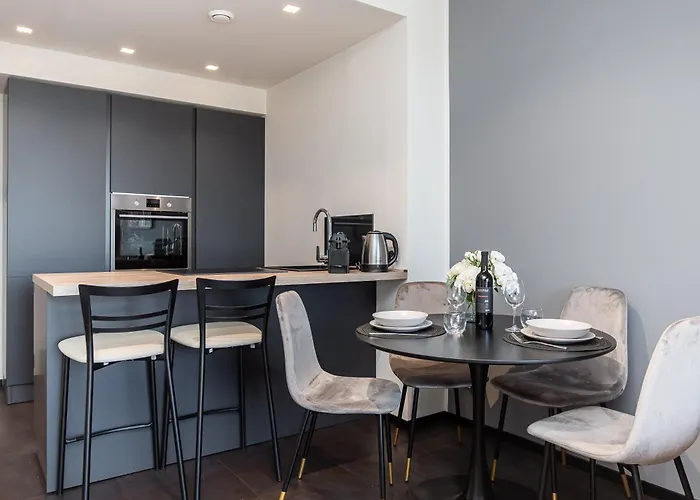 Free Parking In Luxury With View - Steps To Brignole Train Station