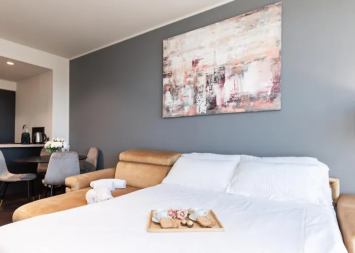 Free Parking In Luxury With View - Steps To Brignole Train Station *